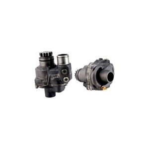 POMPA WODY JOHN DEERE RE68230