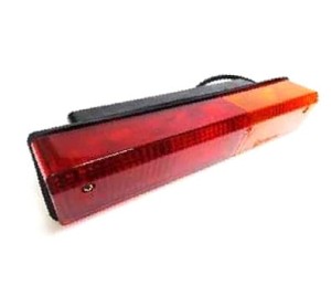 1425886M92 Lampa Kierunkowskazu Prawa Massey Ferguson