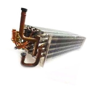 82033007 Chłodnica klimatyzacji New Holland