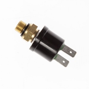 81867735 Czujnik Ciśnienia Hydrauliki New Holland Ford