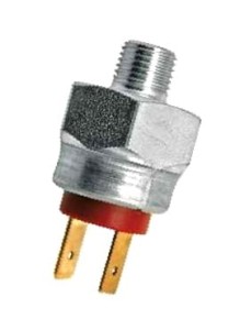 3221215R1 czujnik stopu CASE